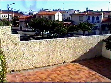 Terrasse sur le derri�re de la maison